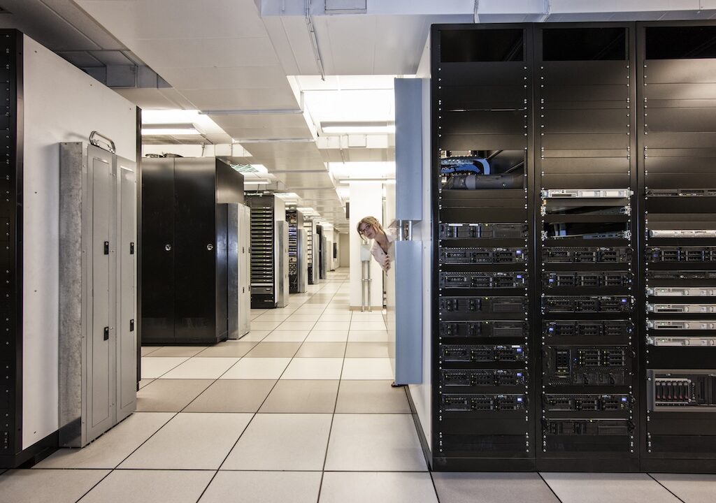 Centro de datos en España, interior de un centro de datos
