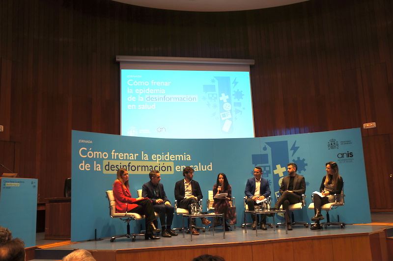 Un panel discutieron sobre la desinformación en salud